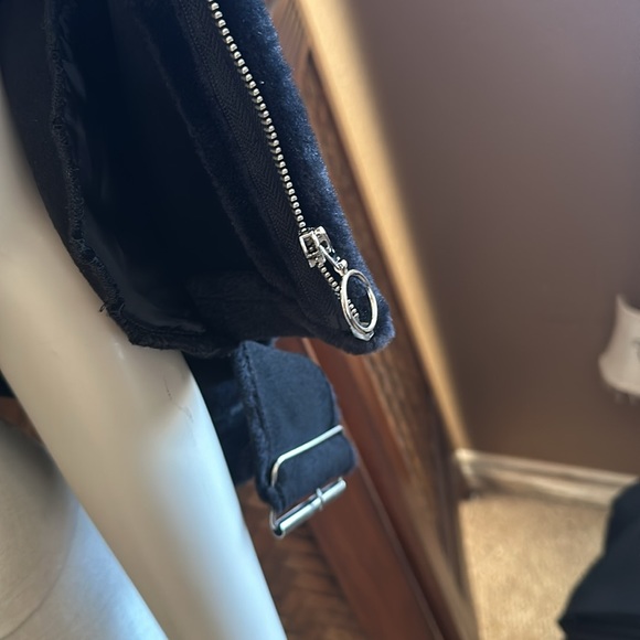 NWOT - (Fashion Nova Large faux fur (worn 2xs) - Picture 5 of 6